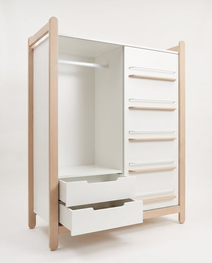 I WARDROBE
