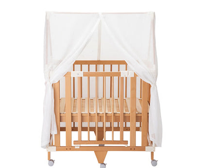 farska Canopy fitted to the Creative Cot, front view