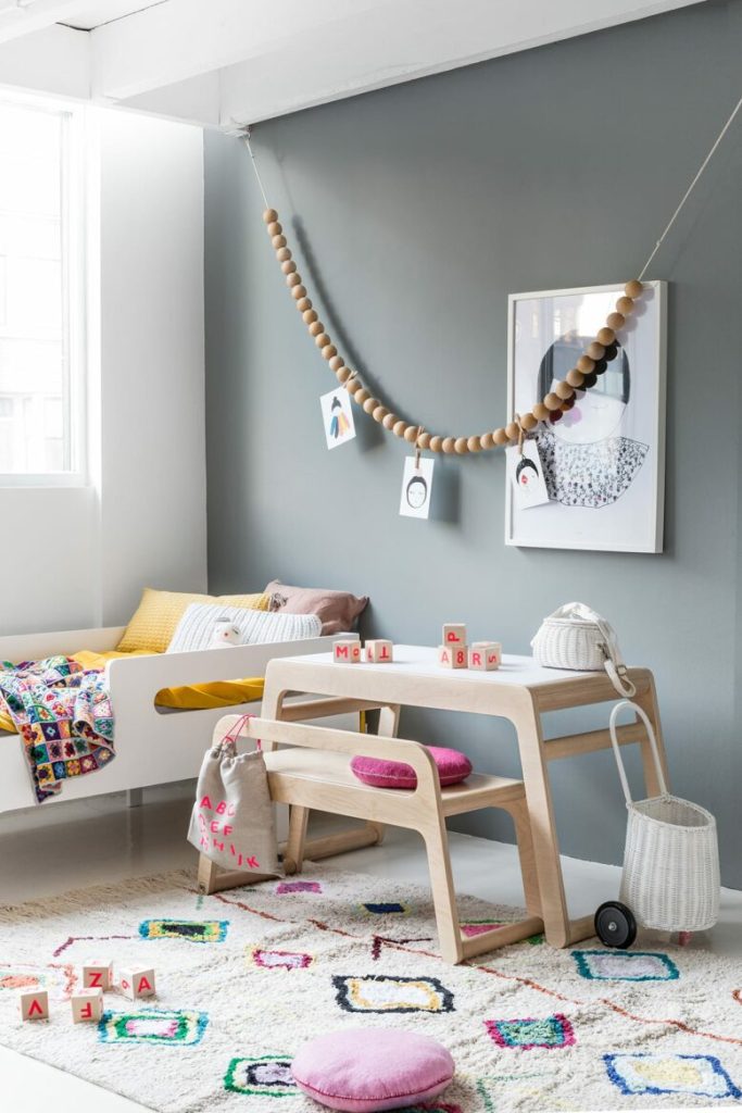 https://ikiddoo.com.ua/wp-content/uploads/2024/07/Toddler-table-at-Ikiddoo-Girl-room-01-778x1167-1.jpg